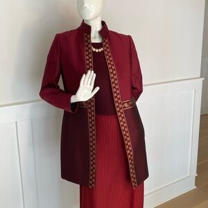 Dana Buchman vintage (high quality!) brocade burgundy jacket. Stunning!